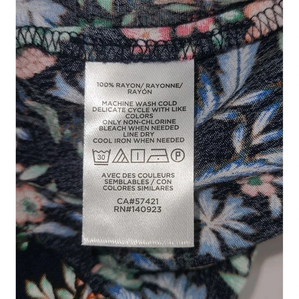 LOFT Floral Rayon Wrap-Style Blouse Size L | Navy Floral V‑Neck Long Sleeve. EUC - Picture 7 of 7